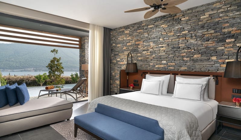 LUJO BODRUM LAGUNA SUPERIOR SWIM UP  PARTLY SEA VIEW